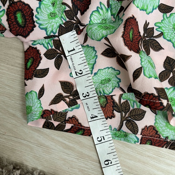 Sandro Floral Crepe Shorts Size Small NWT 40 - Picture 5 of 7